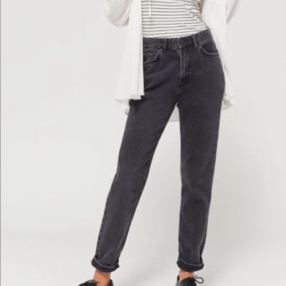 Urban Outfitters Denim - BDG High-Waisted Mom Jean – Washed Black